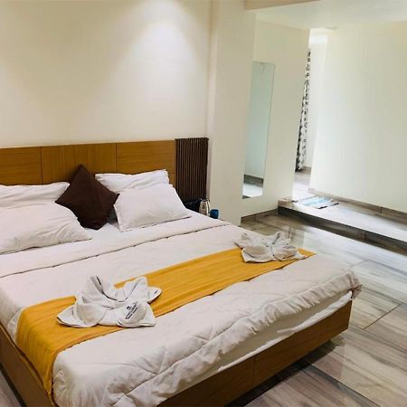 Shree Murlidhar Guest House Σουράτ Εξωτερικό φωτογραφία
