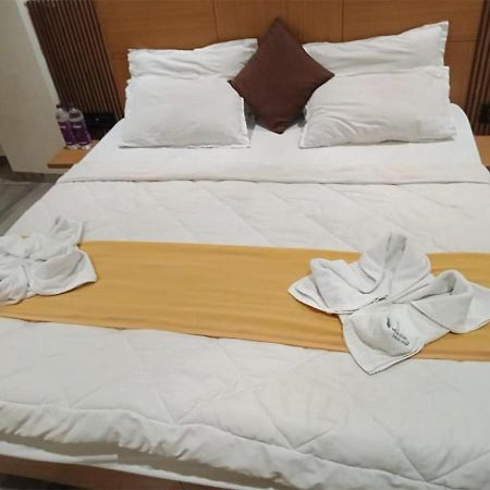 Shree Murlidhar Guest House Σουράτ Εξωτερικό φωτογραφία