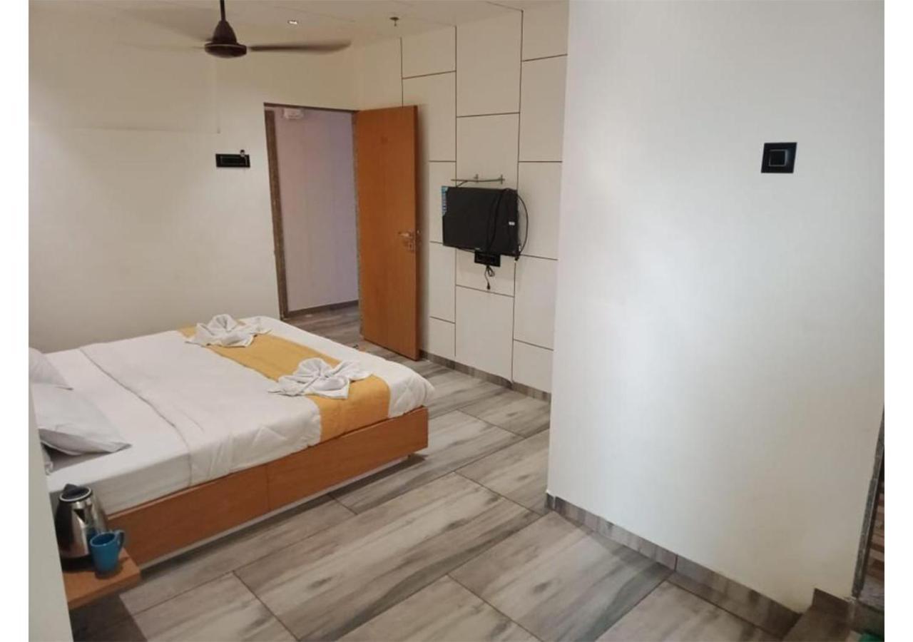 Shree Murlidhar Guest House Σουράτ Εξωτερικό φωτογραφία