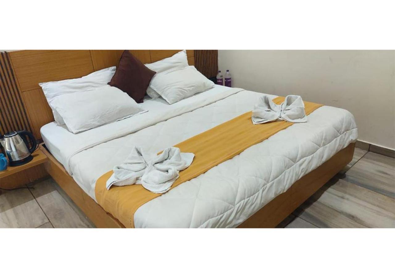 Shree Murlidhar Guest House Σουράτ Εξωτερικό φωτογραφία