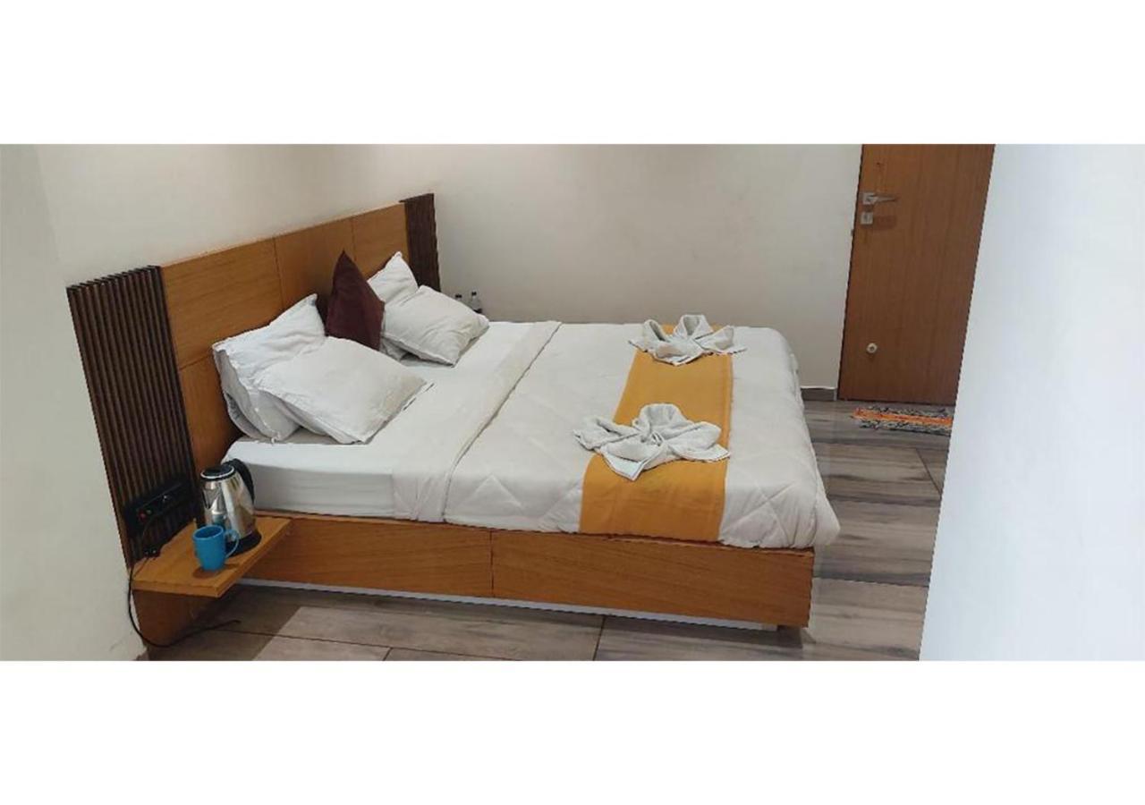 Shree Murlidhar Guest House Σουράτ Εξωτερικό φωτογραφία