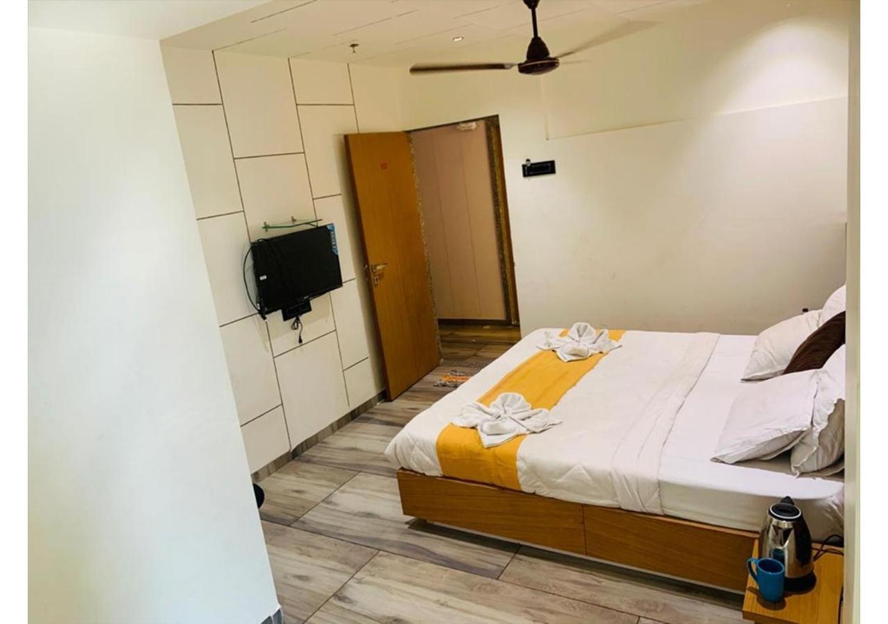 Shree Murlidhar Guest House Σουράτ Εξωτερικό φωτογραφία